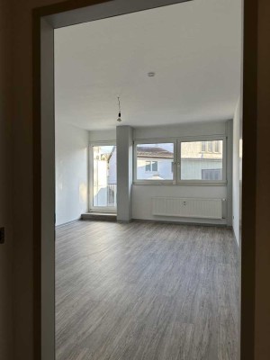 Kernsanierte 1 ZKB-Innenstadt-Wohnung mit Balkon - Erstbezug!