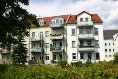 Zentral gelegen! 3-Raum-Wohnung mit Balkon im Theaterstraßenviertel