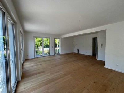 Neubau Moderne 4-Zimmer-Penthousewohnung mit Haus-im-Haus-Charakter