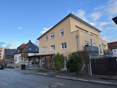 Lichtdurchflutete Dachgeschosswohnung in bester Lage