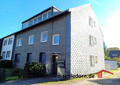 Gepflegtes 4-Familienhaus mit freier TOP-modernisierter  Erdgeschoss-Wohnung in OB-Schmachtendorf