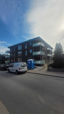 Geschmackvolle 2-Zimmer-Wohnung mit gehobener Innenausstattung mit Balkon und EBK in Heiligenhafen