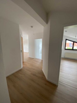 Frisch renovierte 2-Zimmer-Wohnung mit herrlichem Blick über Limburg