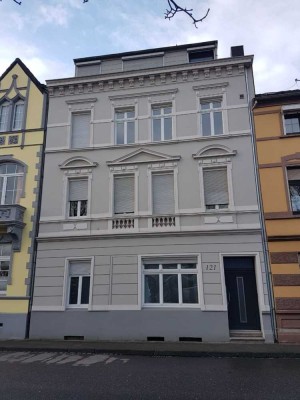 schöne renovierte Erdgeschosswohnung
