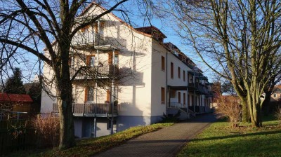 Helle 3-Raum Wohnung im EG mit Balkon in Groß Lüsewitz; weitere 3 Raum-Wohnungen in Sanitz verfügbar