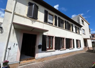 Charmantes Stadthaus mit vielseitiger Nutzungsmöglichkeit im Herzen von Lauterecken