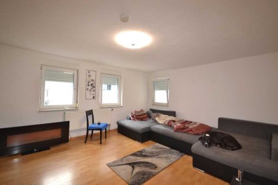 Freundliche 3-Zimmerwohnung - Gesamtes MFH im Verkauf!