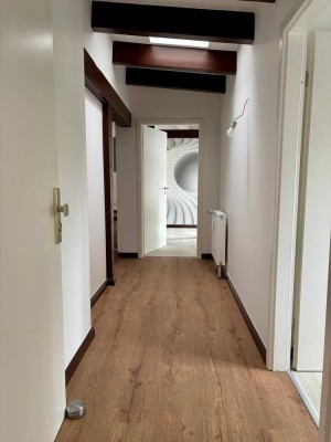 Großzügige 5-Zimmer-Wohnung im Herzen von Schwerin - Wohnen mitten im Zentrum!