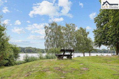 Minimalistisches, gestaltbares Ferienhaus mit großem Potenzial – idyllisch am See gelegen - Ruhe pur