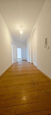 Stilvolle 2-Raumwohnung mit Altbaucharme und moderner Ausstattung