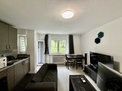 Möblierte 2-Zimmer-Wohnung mit Balkon und Blick ins Grüne