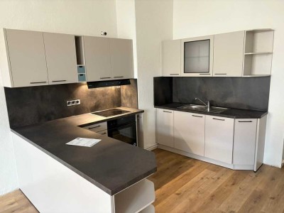 kernsanierte 3-Zimmer-Wohnung (90 qm) am Rathausplatz von Wittenberg