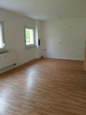 kleine gemütliche Zweiraumwohnung in begehrter Lage mit kleinem Garten