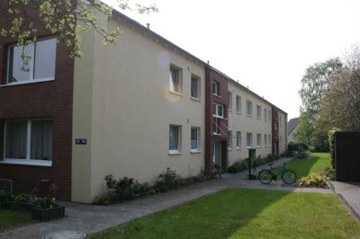 Schöne 1-Zimmer Wohnung mit verglastem Balkon