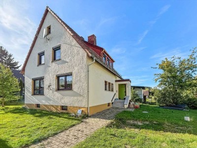 Charmantes Einfamilienhaus mit Potenzial – Sanierungsobjekt in ruhiger Lage