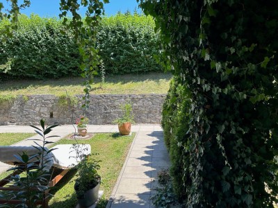 Gartenzauber! Moderne 2-Zimmer Erdgeschosswohnung mit Gartenanteil in ruhiger Grünlage!
