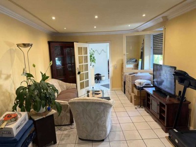 EG Mietwohnung in Lambrecht -Zweifamilienhaus - mit Abstellplatz und eigenem (100 qm) Gartenanteil