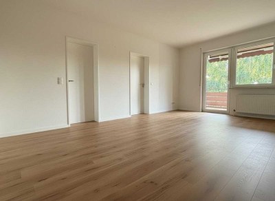 Top-saniert mit neuer Küche - Stilvolle Wohnung in schöner Lage in Heiningen