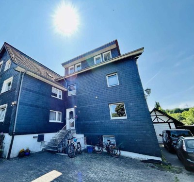 Idyllische Doppelhaushälfte aus Alt & Neubau-für Handwerk oder Mehrgenerationenhaus mit Tierhaltung!