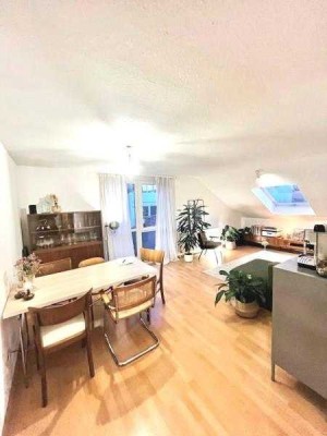 Kapitalanleger aufgepasst! Gemütliche 3 Zi.-Wohnung mit Loggia & TG-Stellplatz!