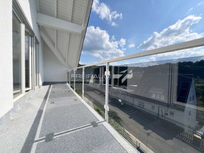 FREIRAUM4 +++ 
Modernisierte 3-ZKB DG-Wohnung mit tollem Weitblick in Langenholdinghausen!