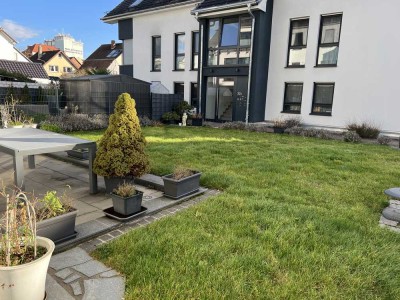 Großzügige 4 Zimmer Eigentumswohnung mit Gartenanteil - inkl. TOP-EBK