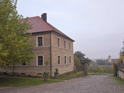 Helle 4-Zimmer-Wohnung mit Garage in Volkach