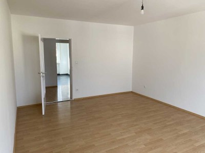 Schöne 4-Zimmer Wohnung mit Balkon und Garage