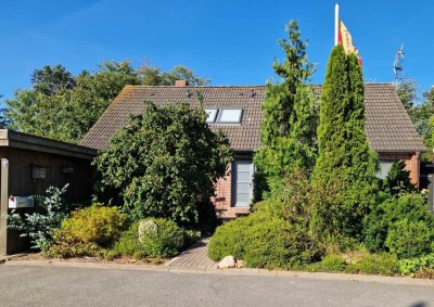 Topgepflegtes Einfamilien-/Ferienhaus auf traumhaftem, großem Grundstück in sehr ruhiger Lage