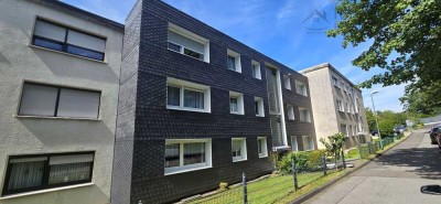 GEPFLEGTE 2-RAUMWOHNUNG MIT BALKON UND GARAGE IN RUHIGER LAGE