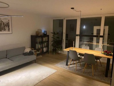 2-Zimmer Wohnung mit Balkon und EBK zu vermieten