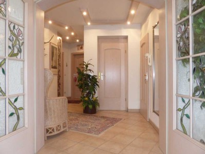 Exklusive Penthauswohnung in Gersthofen mit zwei Dachterrassen und Wasserblick