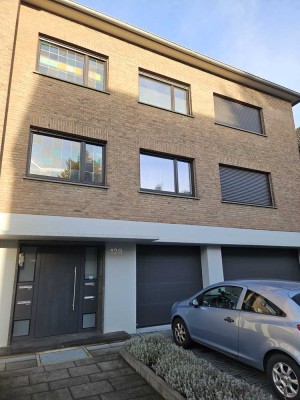 3 Zimmer Wohnung mit großen Balkon