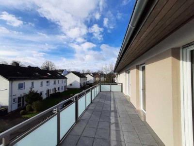 Stilvolle 2-Raum-Wohnung mit großem Balkon und Carportstellplatz