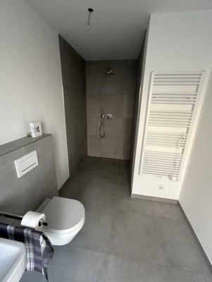 Erstbezug in schöne 3 Zimmerwohnung in 51465 Bergisch Gladbach