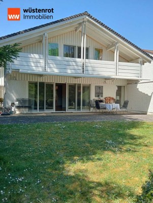 Traum Mehrgenerationenhaus, 1100 m² Grund in FFB-Alt-Buchenau, 2 sep. Wohneinheiten. Blick zum Wald