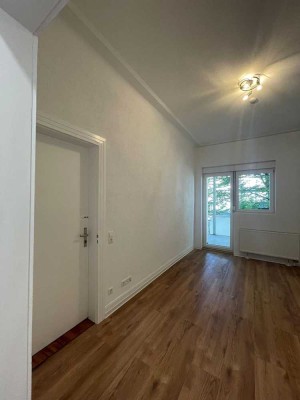 Zentral in Ludwigsburg: Wunderschönes WG-Zimmer in frisch sanierter Altbauwohnung