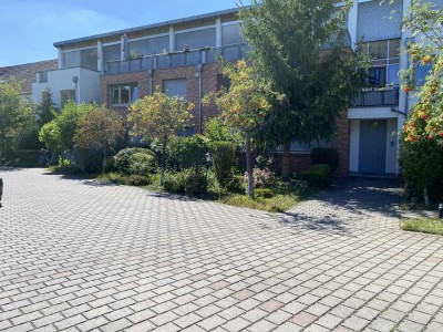 Geräumige 2-Zimmer-Wohnung + großer Terrasse zum Wohlfühlen