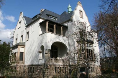 Villawohnung mit Dachterrasse und Loggia am Kemnader See