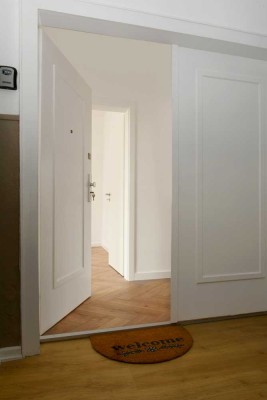 Traumhafte, frisch sanierte 3-Zimmer-Wohnung mit gehobener Innenausstattung und Balkon in Duisburg