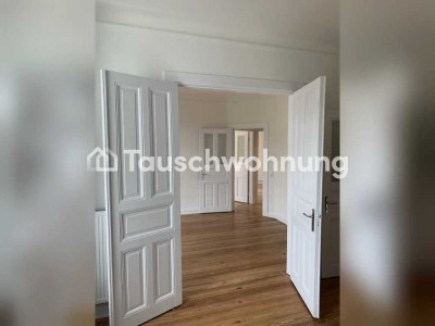 Tauschwohnung: Heller, sanierter Altbau mit Balkon