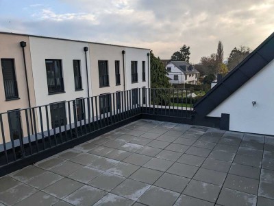 Exklusive Maisonette mit Dachterrasse in ruhiger Lage von Frankfurt-Berkersheim