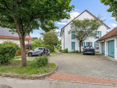 Charmante 2-Zimmer-Wohnung mit großzügigem Balkon und offener Küche in Oberschweinbach