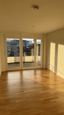 Erstbezug mit Balkon und Einbauküche: Exklusive 2-Raum-Wohnung mit geh. Innenausstattung in Öhringen