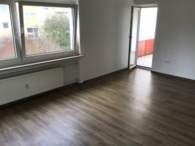 Familienglück - renovierte 3,5 Zimmer Wohnung