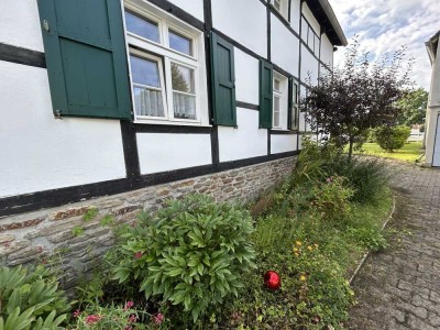 Ein historisches Schmuckstück in Bestlage – Denkmalgeschütztes Fachwerkhaus in Essen-Heisingen