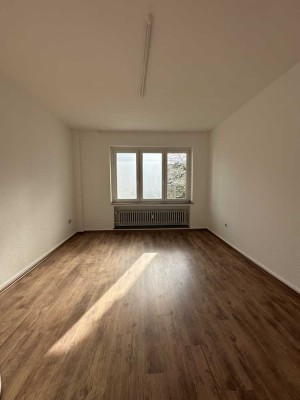 Frisch sanierte 3 Zimmer Wohnung