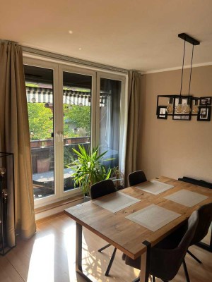 Zentrale Wohnung mit Balkon