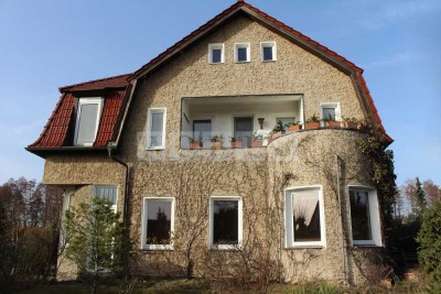 In ruhiger Lage - Dachgeschosswohnung mit Balkon in Altlandsberg