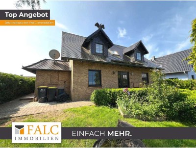***Traumhaftes Einfamilienhaus mit idyllischem Garten, viel Platz und Wintergarten***